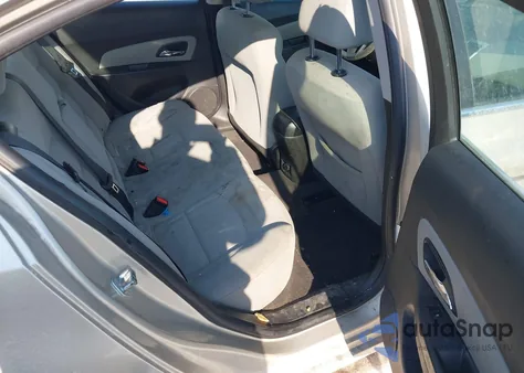 2016 Chevrolet Cruze Limited 1Lt Auto z USA, uszkodzony, nr VIN 1G1PE5SB9G7176776